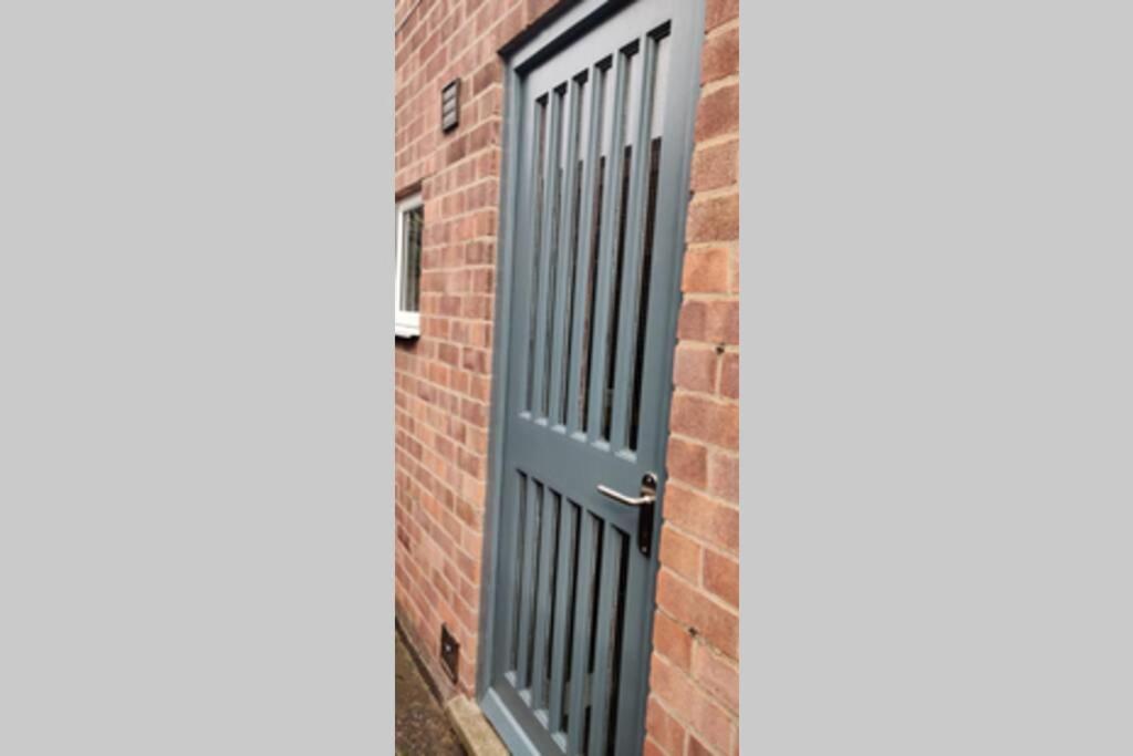 Private Comfortable Guest Suite - Nottingham Exterior photo